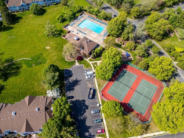 31 Rachel Ct, Franklin Twp., NJ 08823