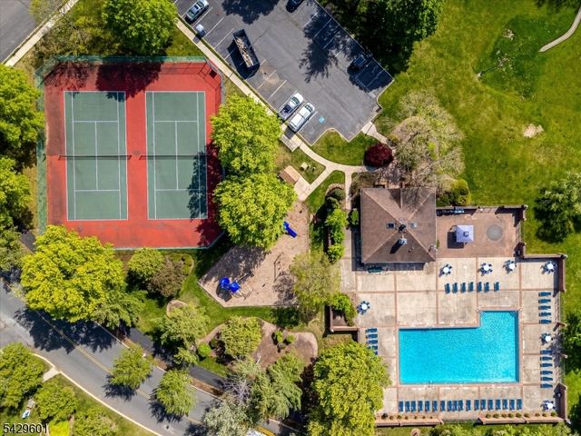 31 Rachel Ct, Franklin Twp., NJ 08823