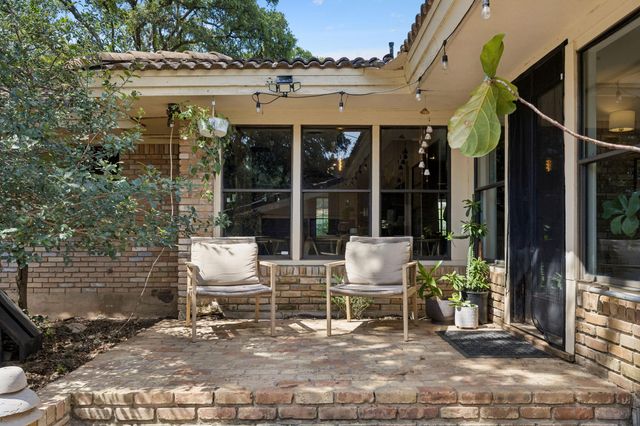 103 W Mimosa CIR, San Marcos, TX 78666