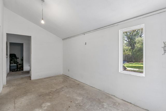 103 W Mimosa CIR, San Marcos, TX 78666