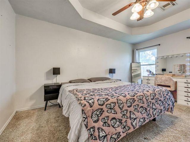 720 NW 8th Street, Moore, OK 73160