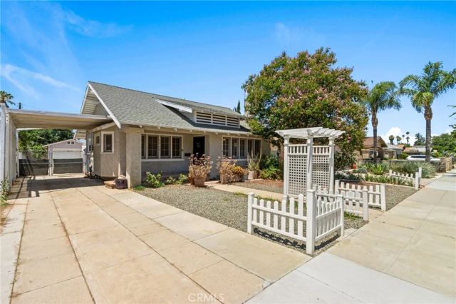 3658 Hoover Street, Riverside, CA 92504