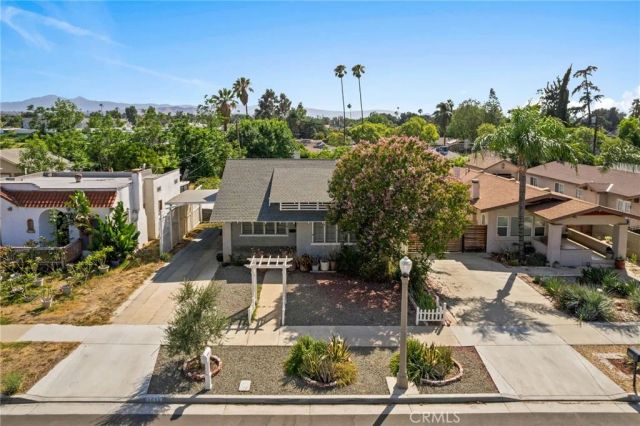 3658 Hoover Street, Riverside, CA 92504