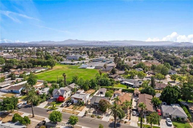 3658 Hoover Street, Riverside, CA 92504