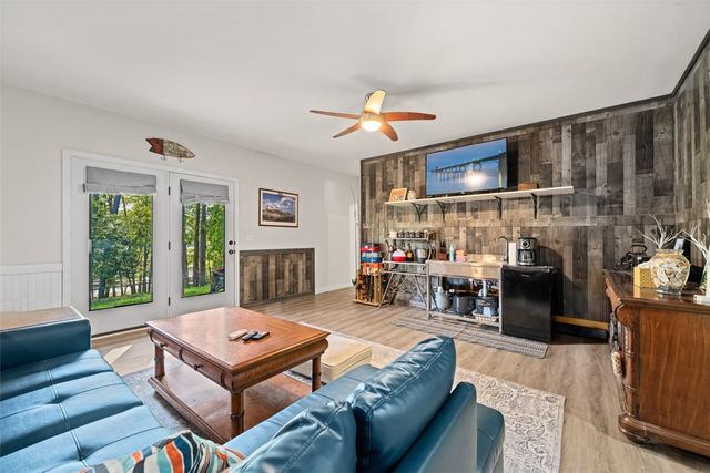 206 Elm Drive, Westminster, SC 29693
