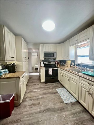 143 S PORT DRIVE, Venice, FL 34285
