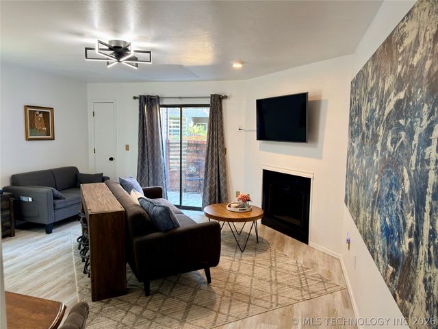 6737 S Peoria Avenue C116, Tulsa, OK 74136