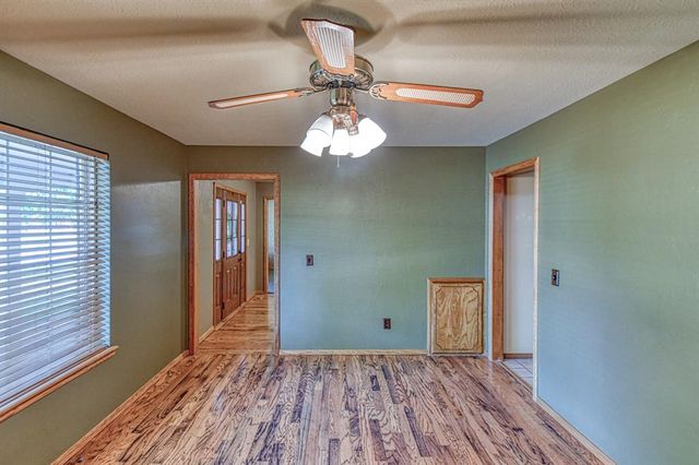 6413 S Dewey Avenue, Oklahoma City, OK 73139