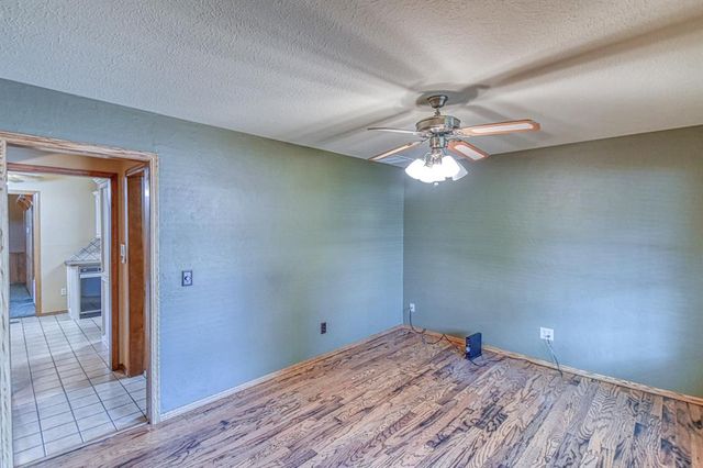 6413 S Dewey Avenue, Oklahoma City, OK 73139