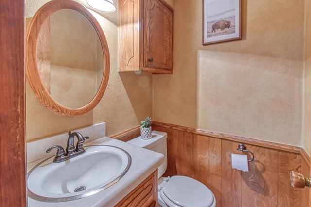 6413 S Dewey Avenue, Oklahoma City, OK 73139