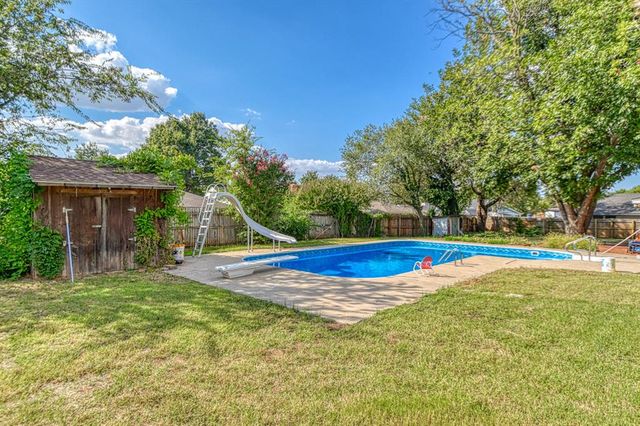 6413 S Dewey Avenue, Oklahoma City, OK 73139