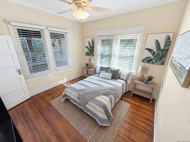 608 E MISTLETOE AVE, San Antonio, TX 78212