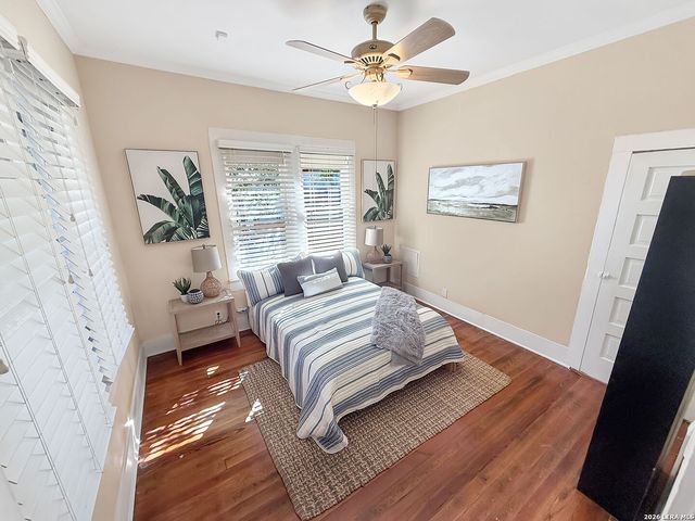 608 E MISTLETOE AVE, San Antonio, TX 78212