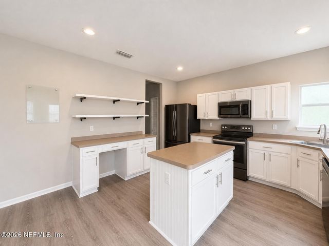 647 SUNNY STROLL Drive, Middleburg, FL 32068