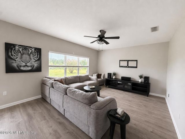 647 SUNNY STROLL Drive, Middleburg, FL 32068