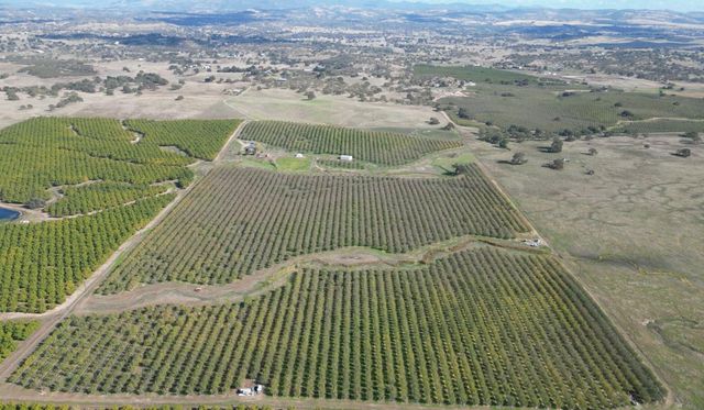 13571 Wimer, Farmington, CA 95326