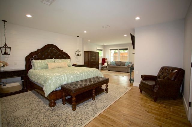 2515 W Avenue J, San Angelo, TX 76901