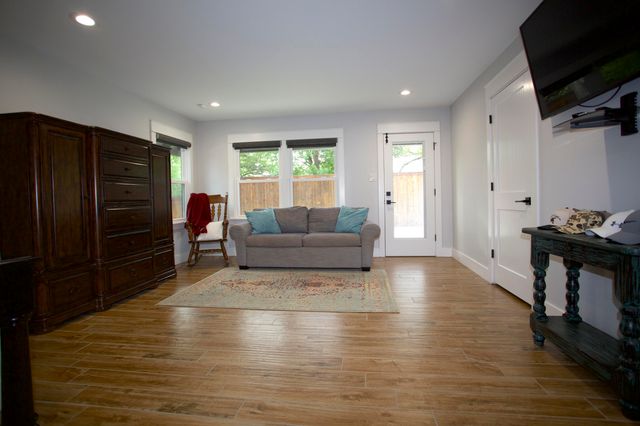 2515 W Avenue J, San Angelo, TX 76901