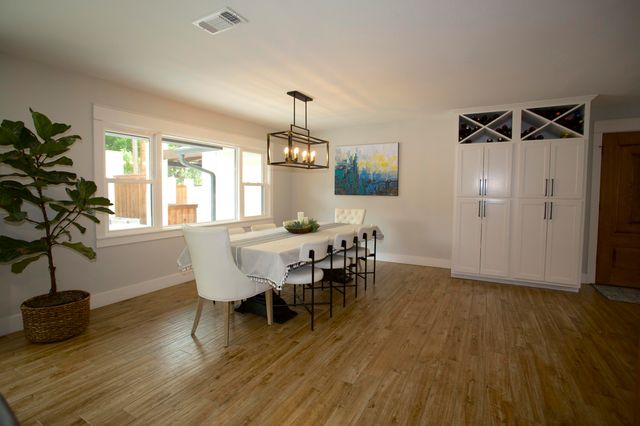 2515 W Avenue J, San Angelo, TX 76901
