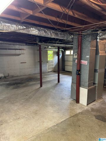 907 BARNISDALE ROAD, Birmingham, AL 35235