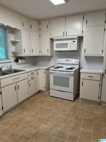 907 BARNISDALE ROAD, Birmingham, AL 35235