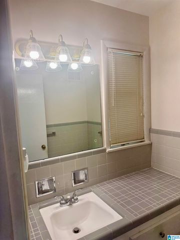 907 BARNISDALE ROAD, Birmingham, AL 35235