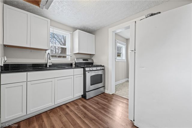 529 Bina Avenue, Akron, OH 44314