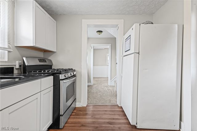 529 Bina Avenue, Akron, OH 44314