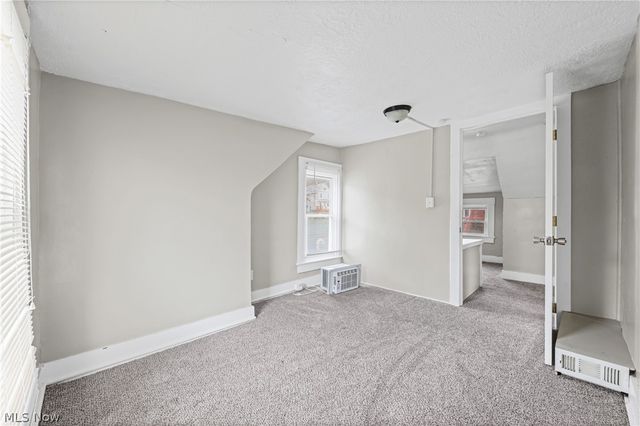 529 Bina Avenue, Akron, OH 44314