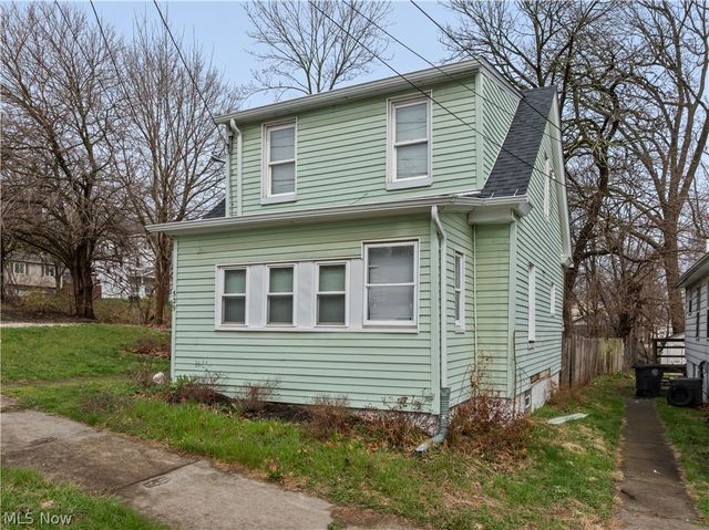 529 Bina Avenue, Akron, OH 44314