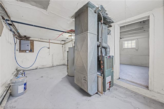 529 Bina Avenue, Akron, OH 44314