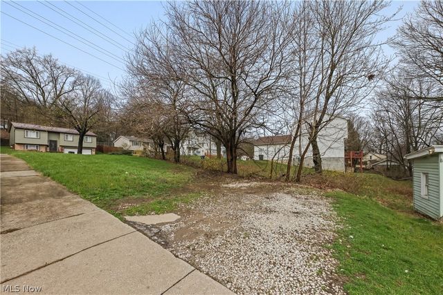 529 Bina Avenue, Akron, OH 44314