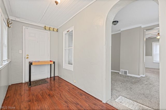 529 Bina Avenue, Akron, OH 44314