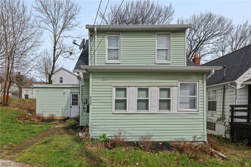 529 Bina Avenue, Akron, OH 44314