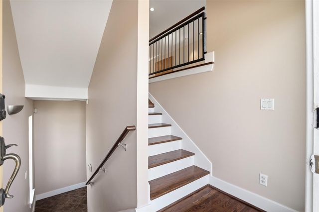 2301 Crawford Street, Houston, TX 77004