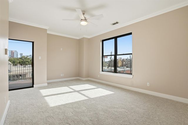 2301 Crawford Street, Houston, TX 77004