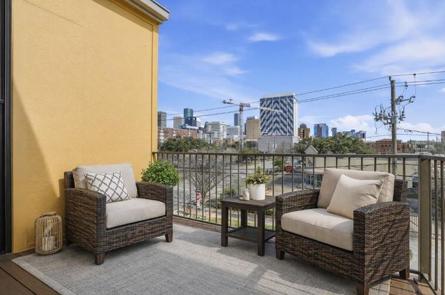 2301 Crawford Street, Houston, TX 77004