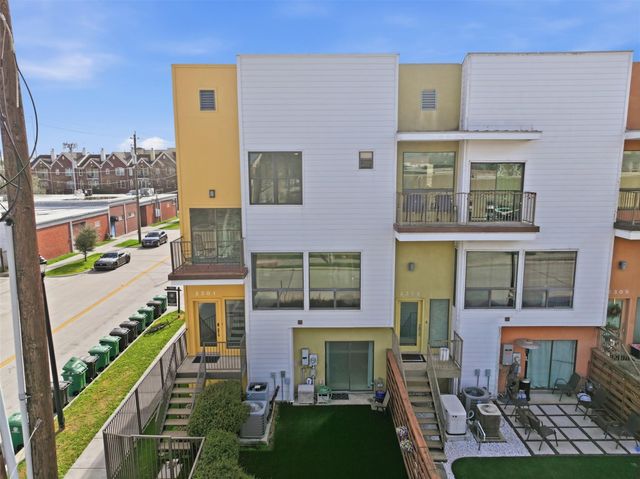 2301 Crawford Street, Houston, TX 77004