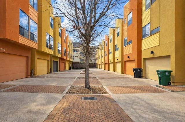 2301 Crawford Street, Houston, TX 77004