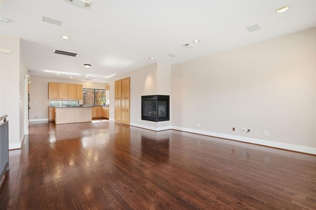 2301 Crawford Street, Houston, TX 77004