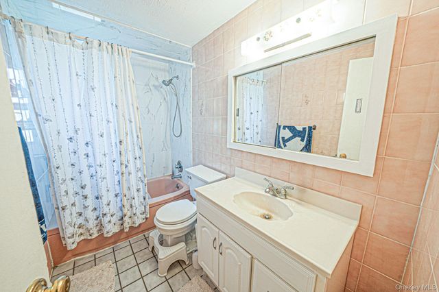 508 Davis Street, North Babylon, NY 11703