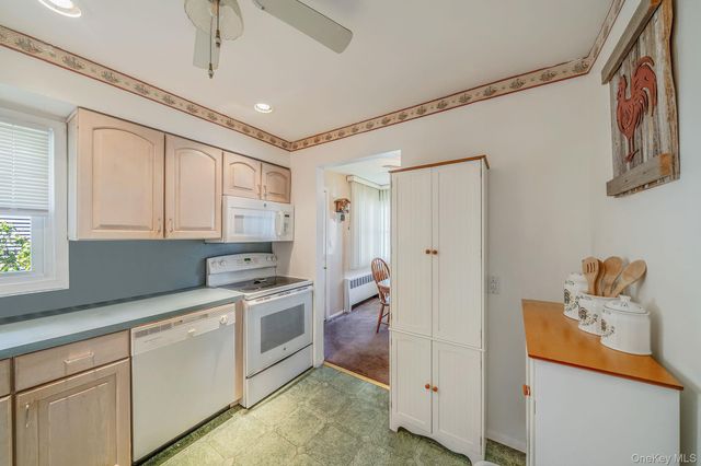508 Davis Street, North Babylon, NY 11703