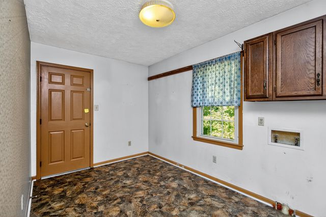 398 Pine Ridge Road, Winchester, KY 40391