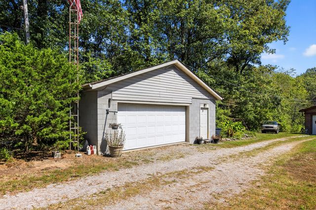 398 Pine Ridge Road, Winchester, KY 40391
