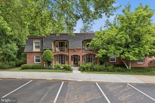 8114-G COLONY POINT RD #241, Springfield, VA 22152