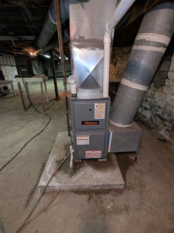 631 PARADE Street, Erie, PA 16503