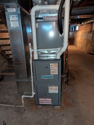 631 PARADE Street, Erie, PA 16503