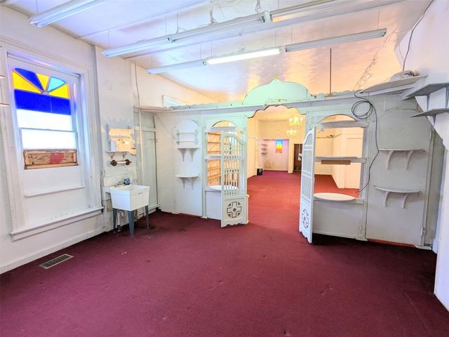 631 PARADE Street, Erie, PA 16503