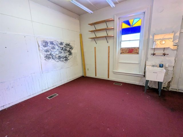 631 PARADE Street, Erie, PA 16503