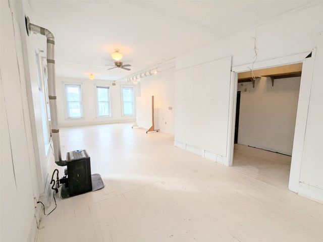 631 PARADE Street, Erie, PA 16503